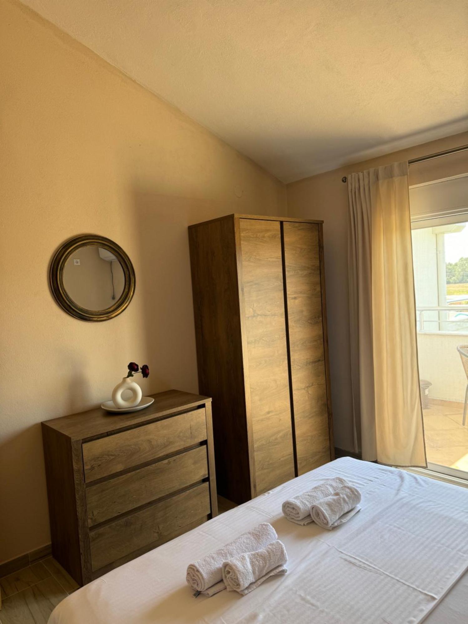 Sunrise House Apartments Ulcinj Buitenkant foto