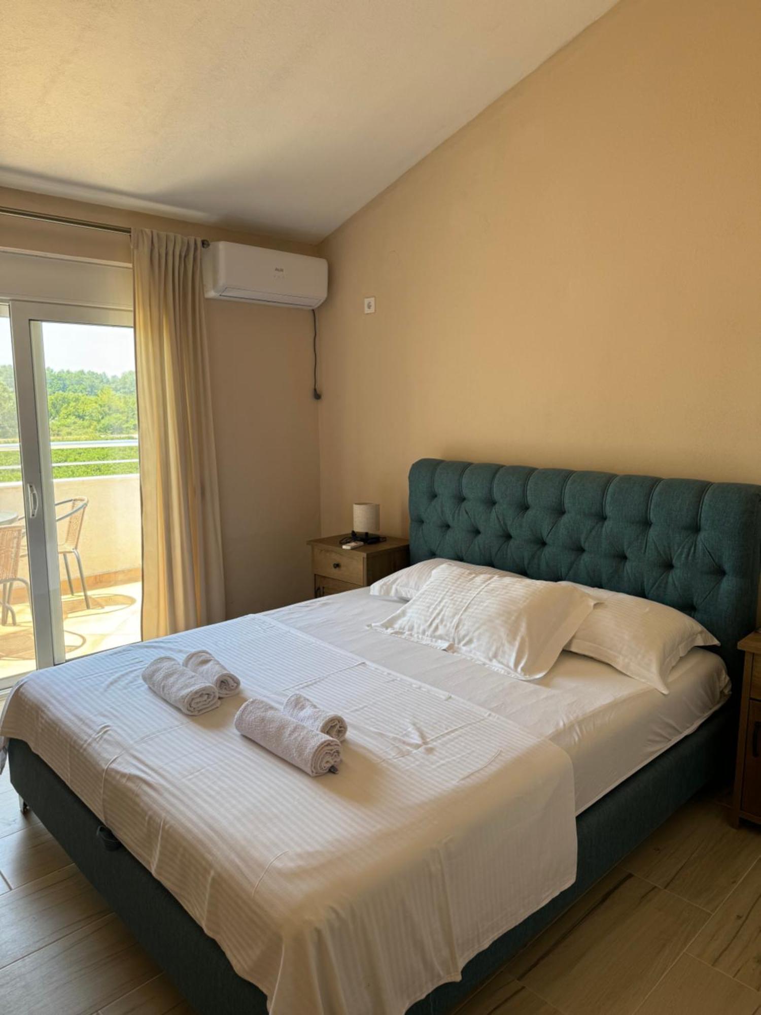 Sunrise House Apartments Ulcinj Buitenkant foto