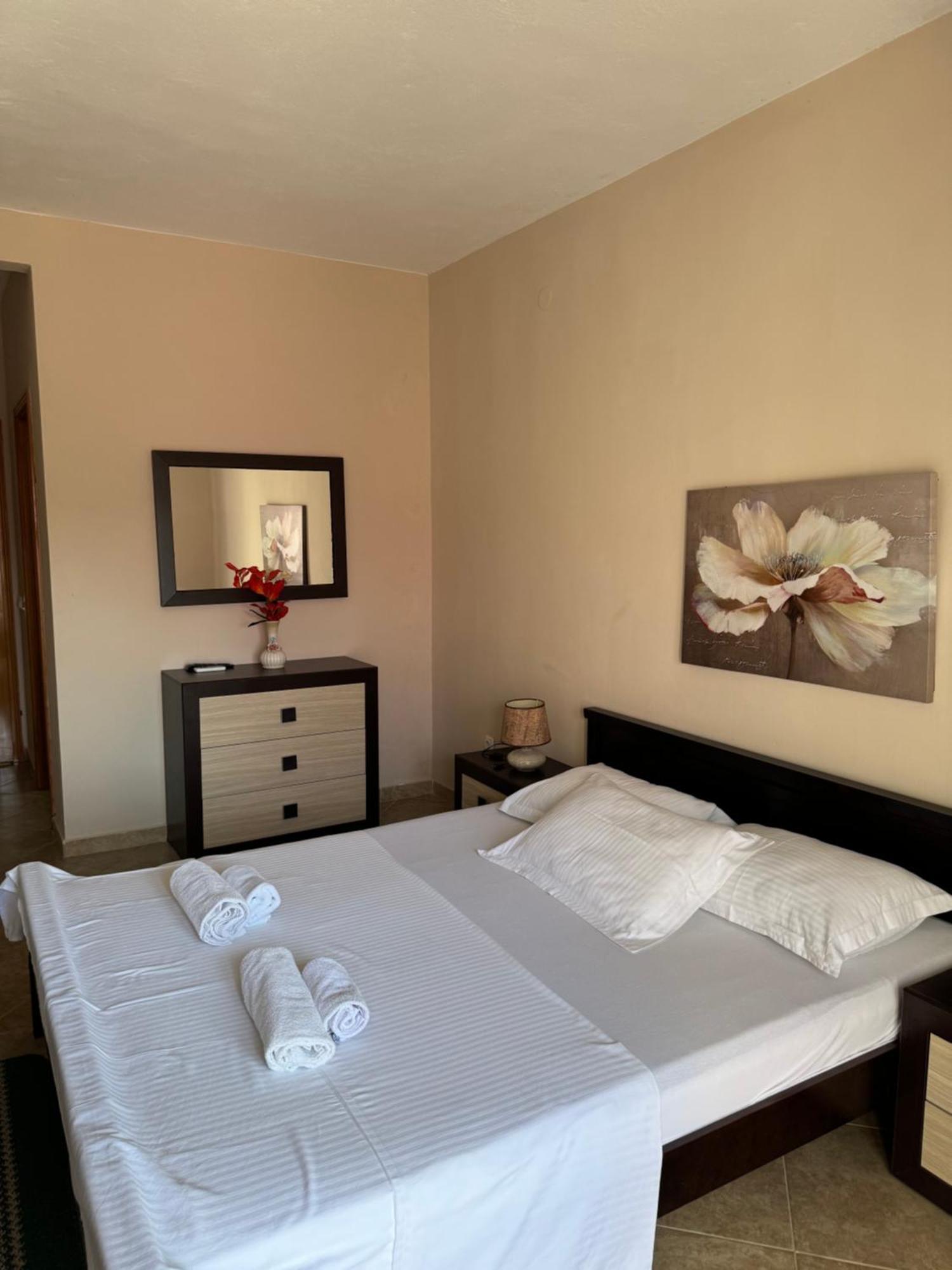 Sunrise House Apartments Ulcinj Buitenkant foto