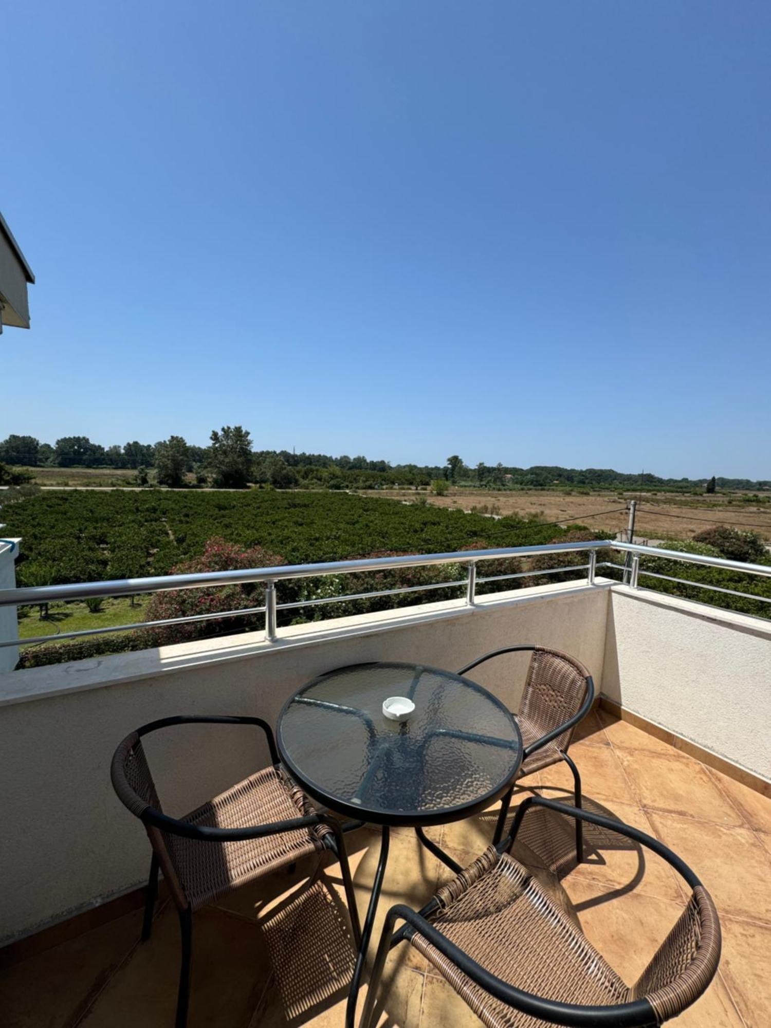 Sunrise House Apartments Ulcinj Buitenkant foto